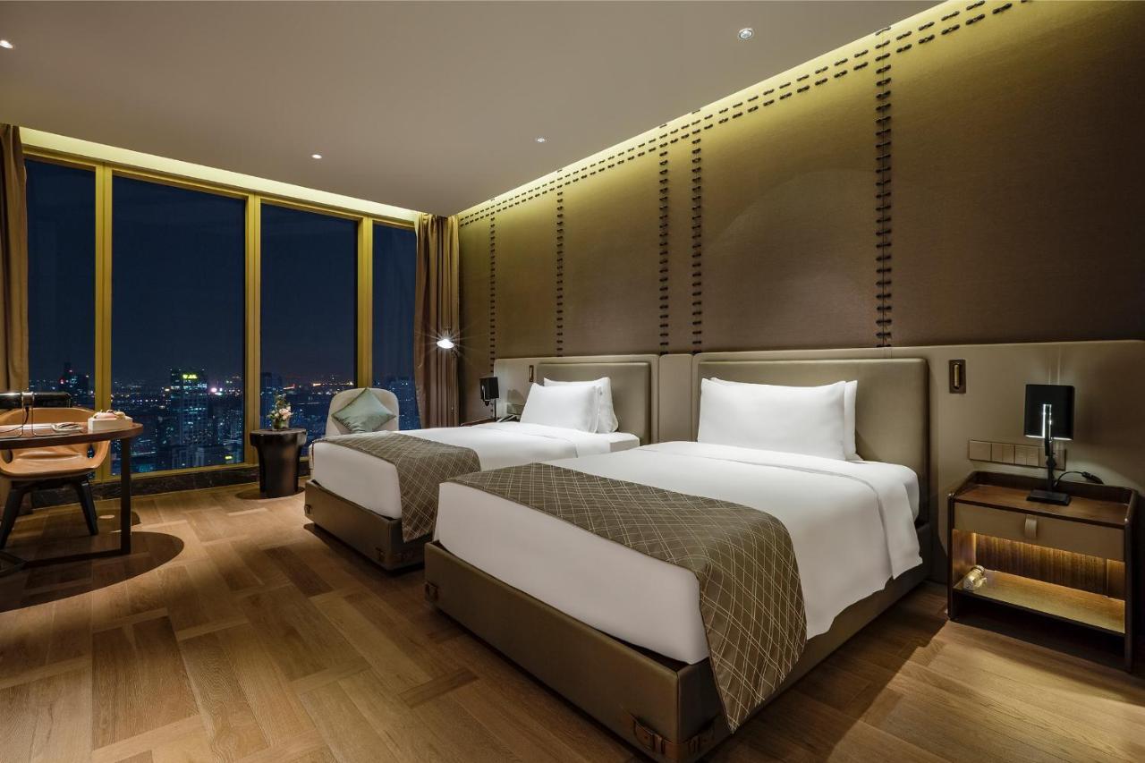 Nanjing Golden Eagle International Hotel Bagian luar foto